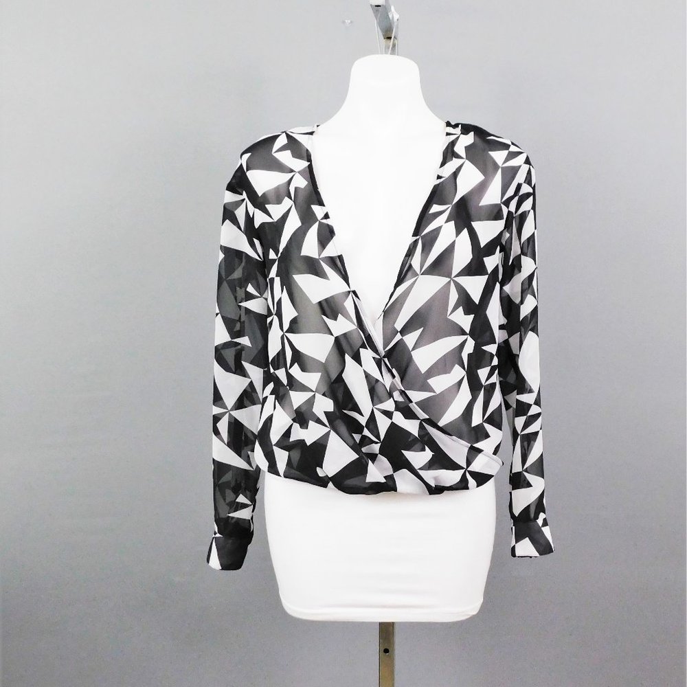 Decree Women Shirt Black White S